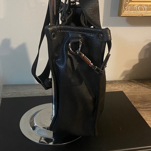 Steve Madden Embossed Black Crossbody Messenger Bag Guitar Strap Gunmetal - Picture 4 of 9